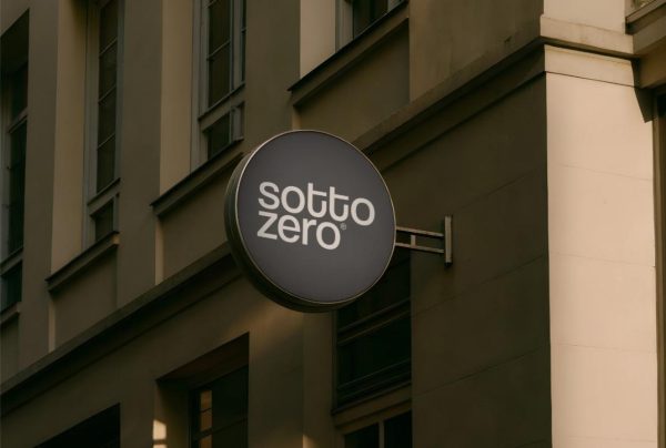 Round Sign Mockup PSD (1)