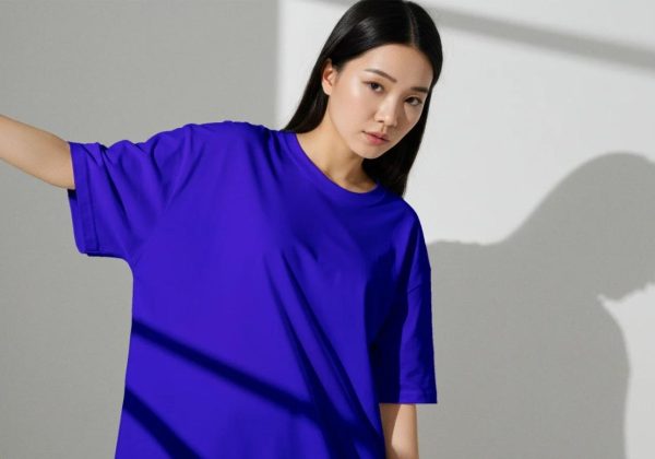 Blank Female Oversized T Shirt Mockup