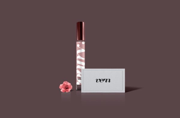 Perfume and Card Mockup PSD